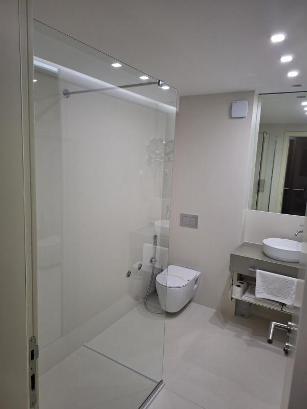 Standard Twin Room image 2