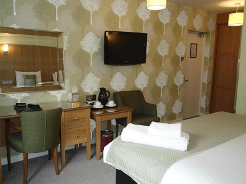 Standard Double Room image 4