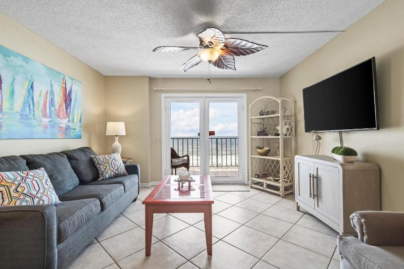 Surf Side Shores 1402 - image 1