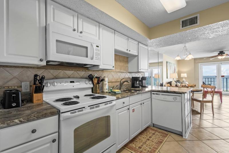Surf Side Shores 1402 - image 19