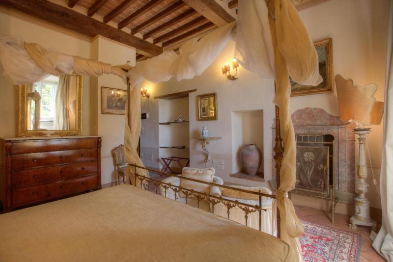 Deluxe Double Room image 4