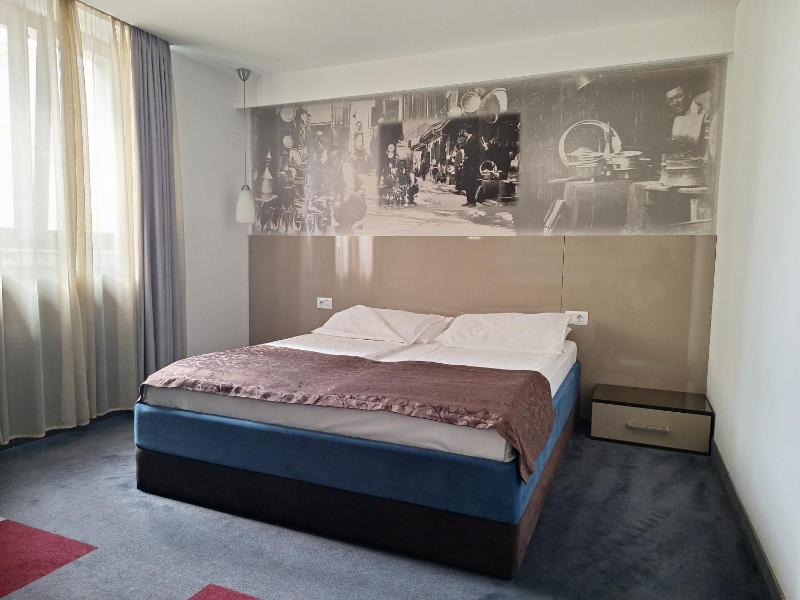 Standard Double Room image 1