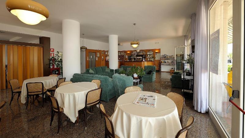 Petit Hotel - image 15
