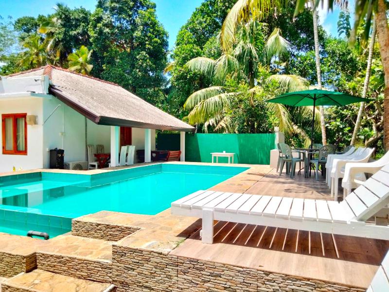 Cinnamon Estate Villa - image 3