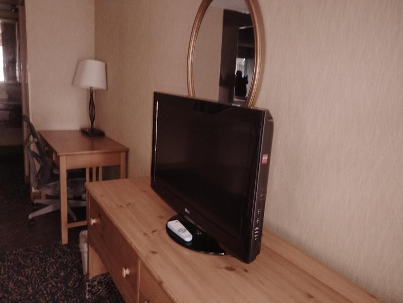 King Room - Non-Smoking image 4