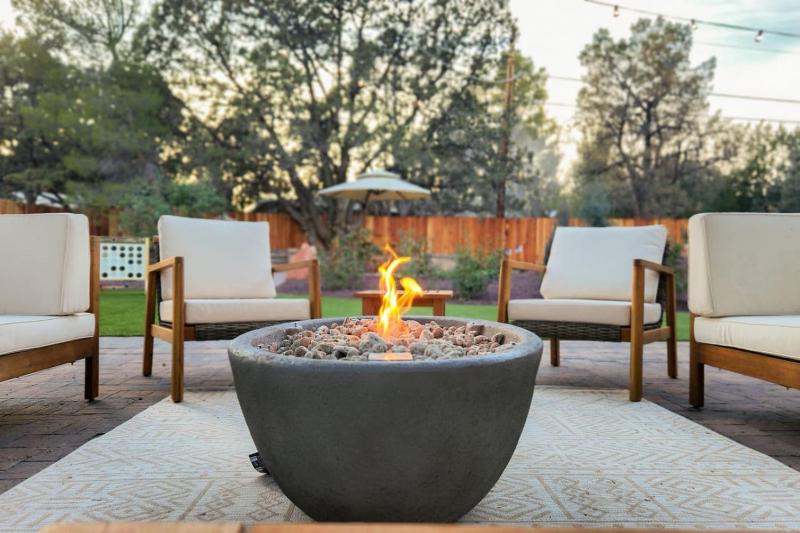 Sedona Oasis Luxe Home with Views Hot Tub and More - image 2