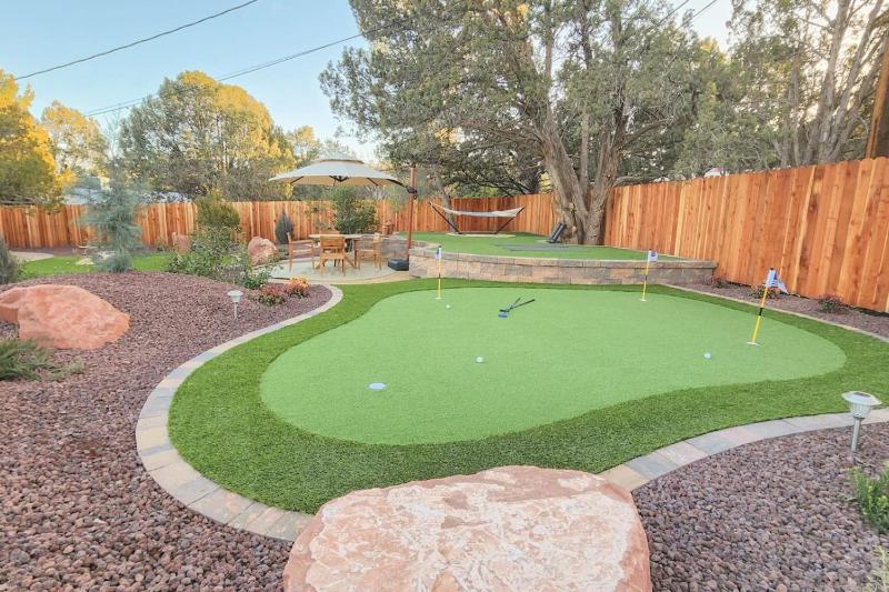 Sedona Oasis Luxe Home with Views Hot Tub and More - image 6