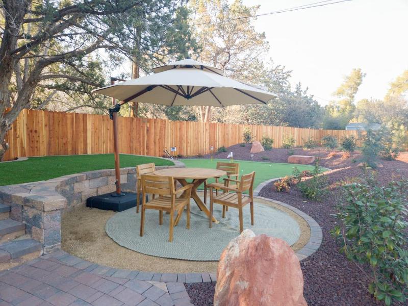 Sedona Oasis Luxe Home with Views Hot Tub and More - image 22