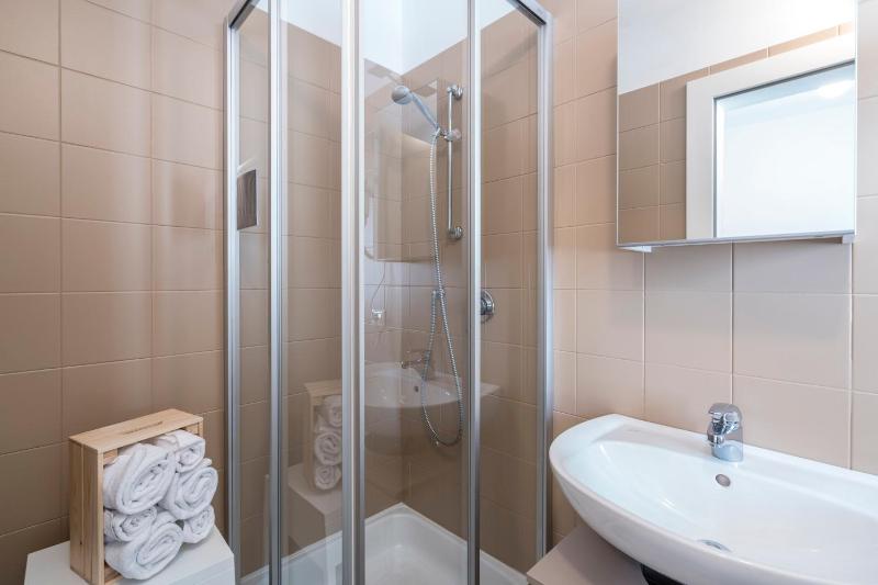 Standard Single Room image 2