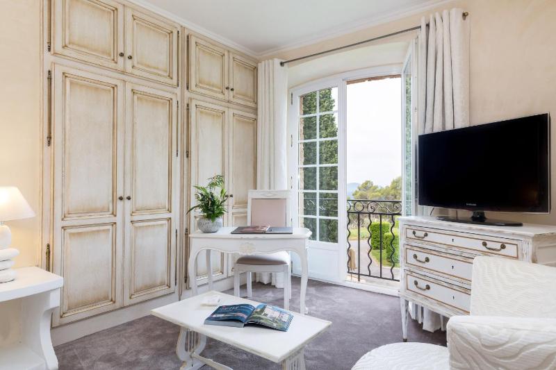 Confort Double Room image 2