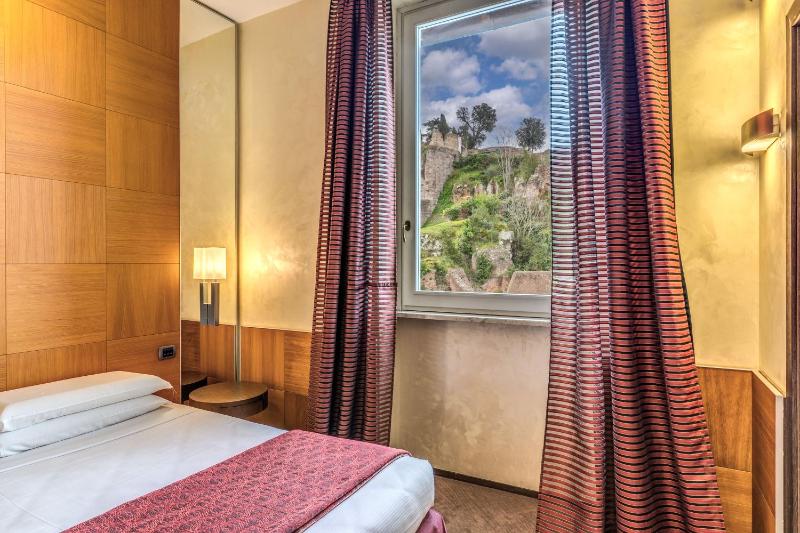 Double or Twin Room with View image 4