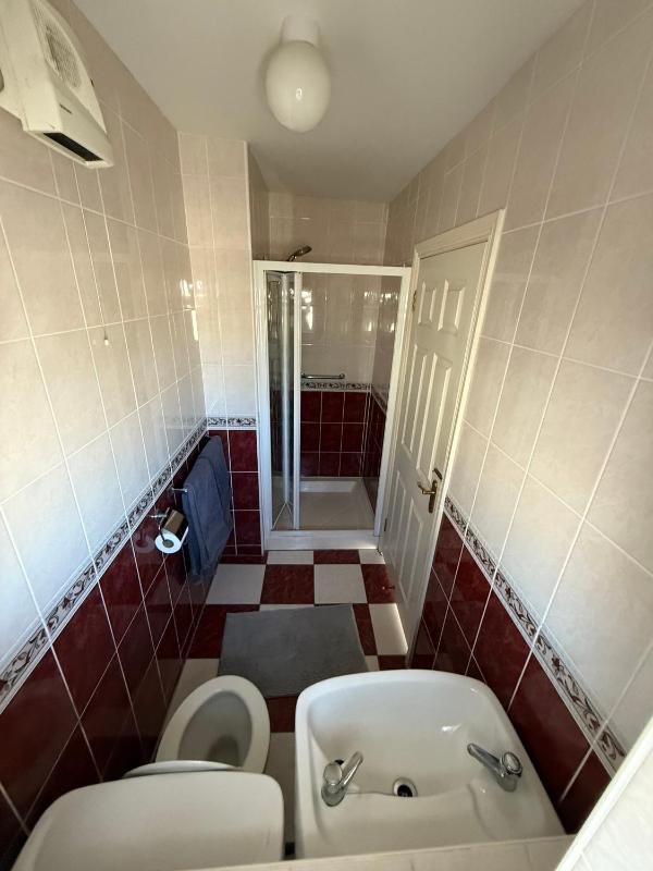 One-Bedroom Apartment image 3