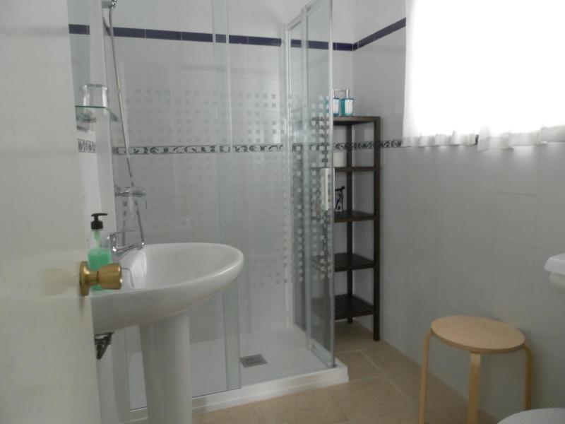 One-Bedroom Apartment (3 Adults) image 3