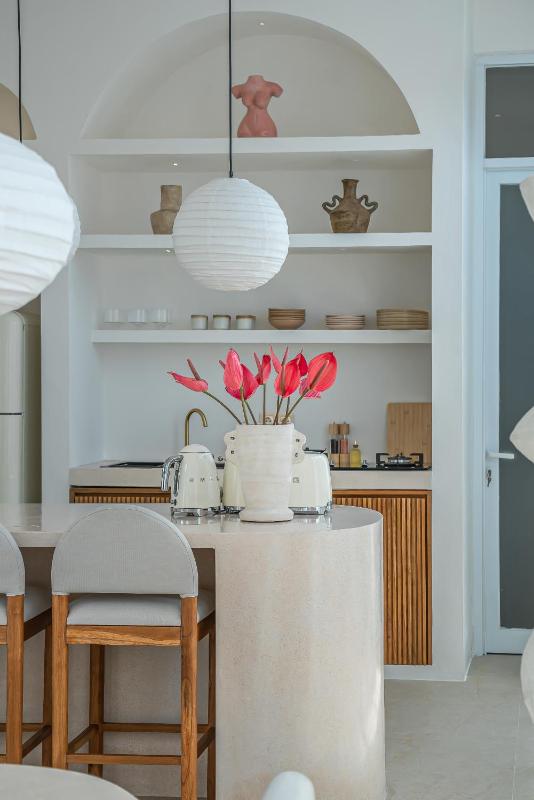 Villa Halo - Exquisite Tropical 3 Bedrooms Villa in Canggu - image 16