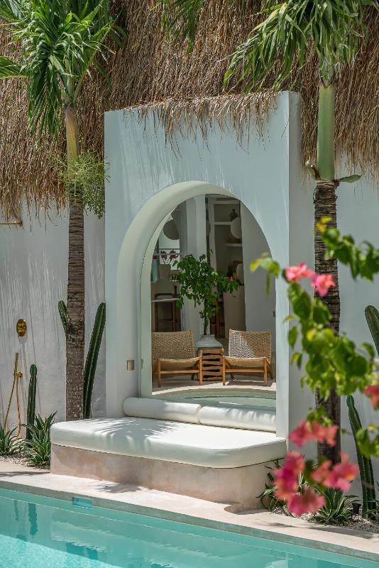 Villa Halo - Exquisite Tropical 3 Bedrooms Villa in Canggu - image 12