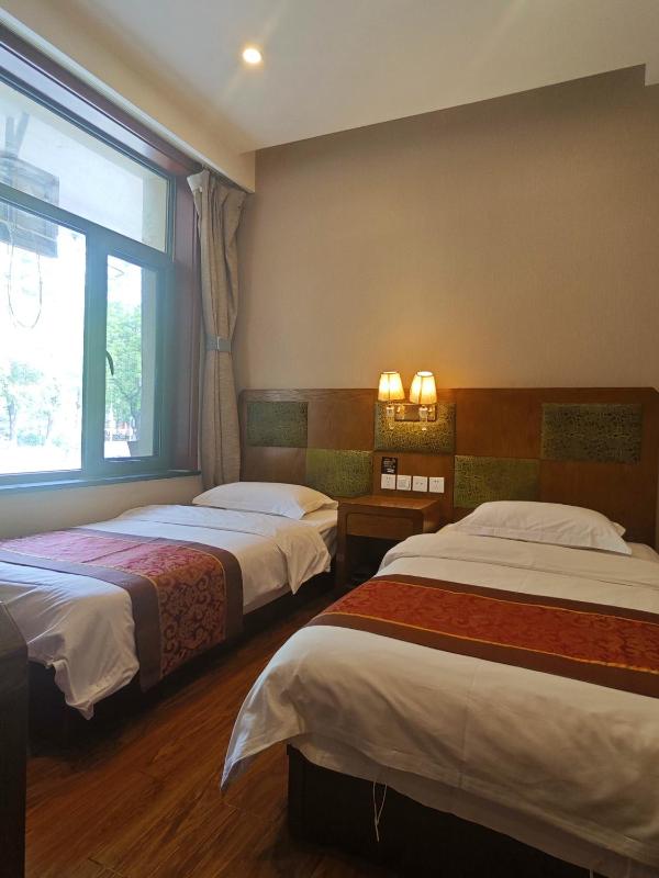 Beijing Huiqing Garden Bussiness Hotel - image 2