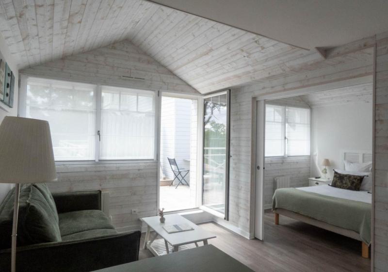 Junior Suite with Balcony Sea View image 3