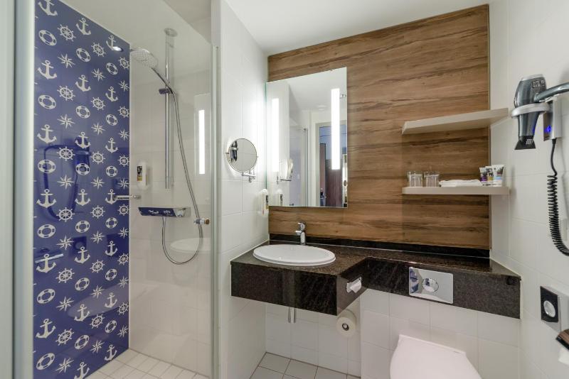 Deluxe Double Room - Courtyard Side image 4