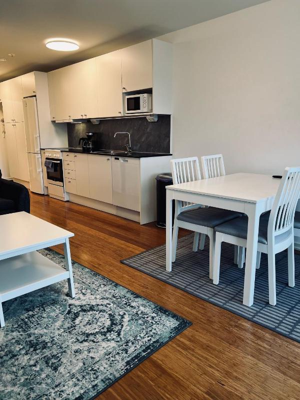 One-Bedroom Apartment image 3