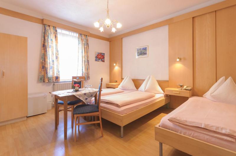 Triple Room image 4