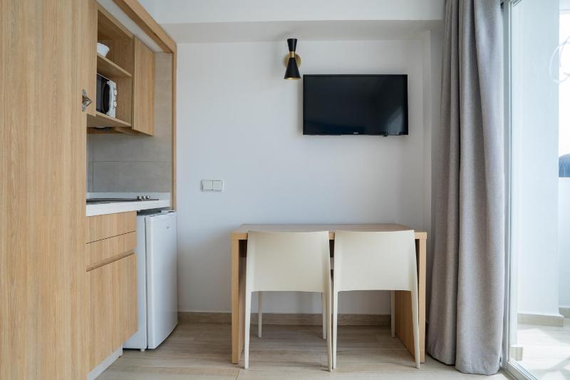Twin Studio with Air Condition image 4