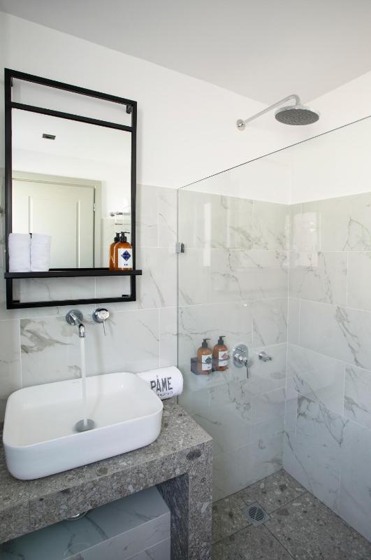 Double Room with Terrace image 2