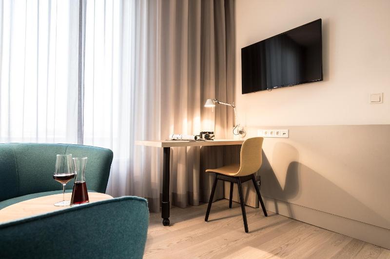 Junior Suite image 4