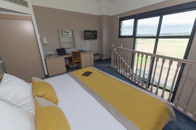Suite with Terrace image 1