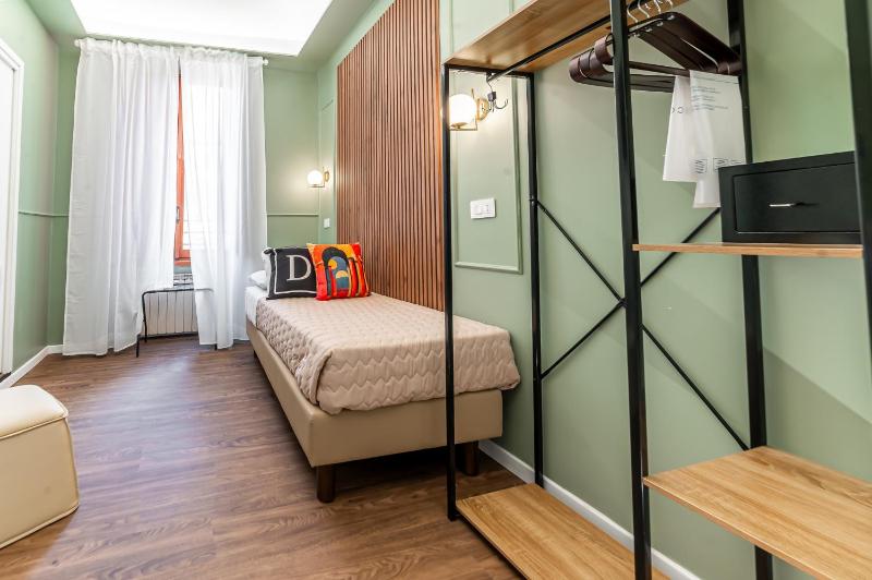 Superior Single Room image 3