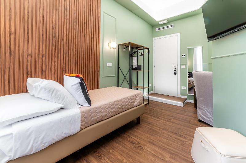 Superior Single Room image 1