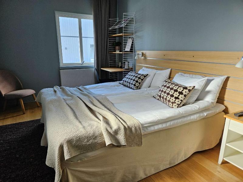 Quadruple Room image 4