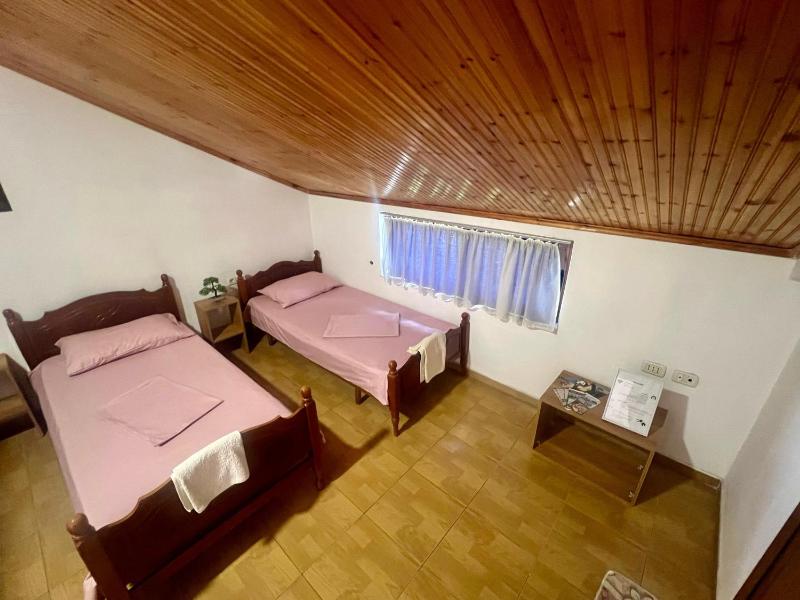 Happy Corner Guest House - image 15