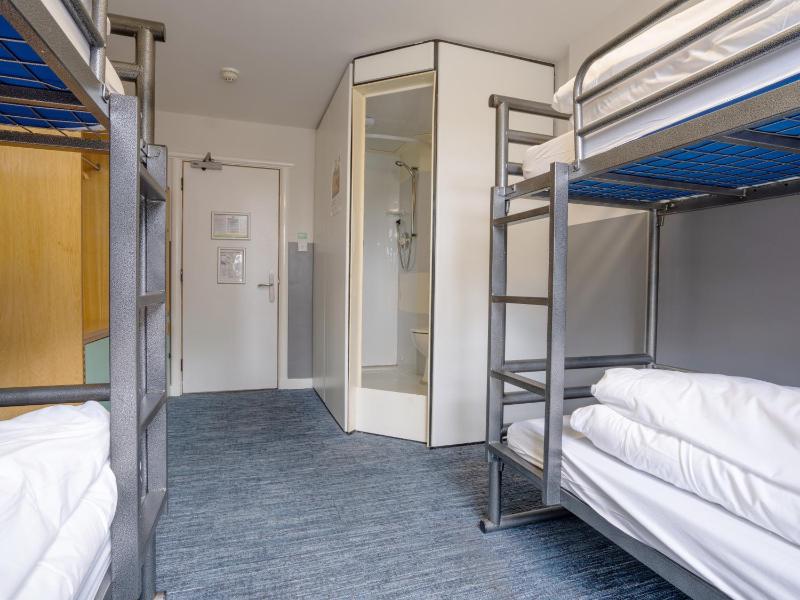 Quadruple Room image 1