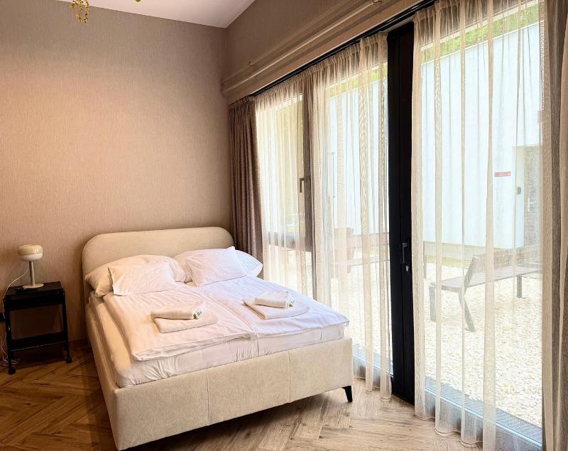 Superior Queen Room image 4