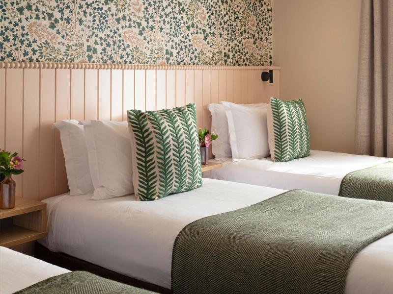 Triple Room image 2