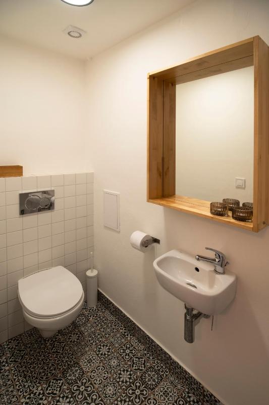 One-Bedroom Apartment with Terrace image 4