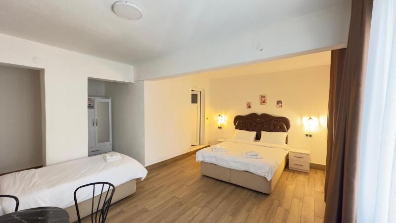 Triple Room image 1