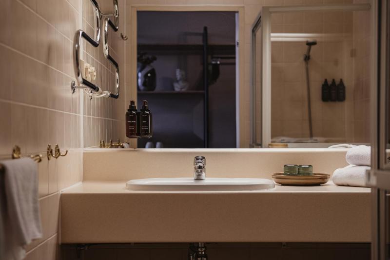 Compact Twin image 2