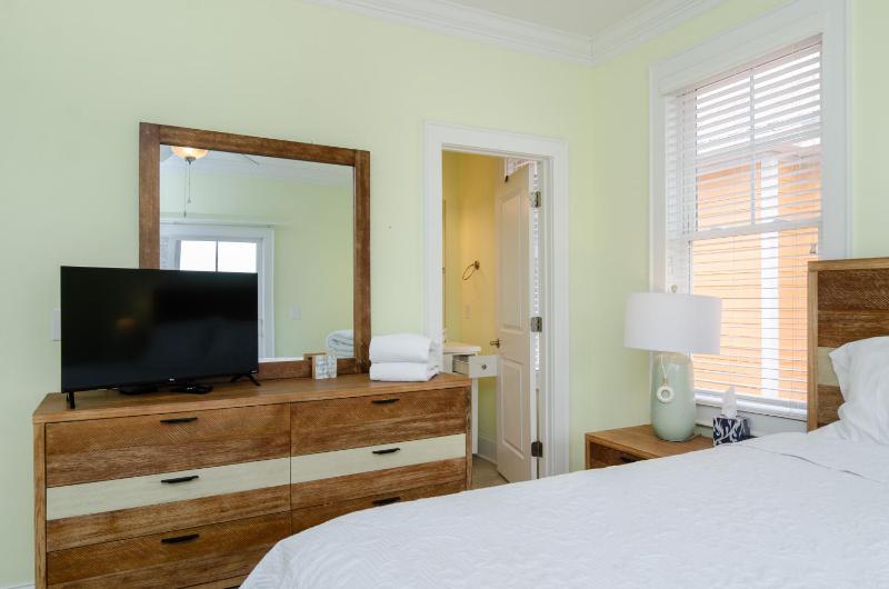 CB Sea #2 by Bryant Real Estate - image 15