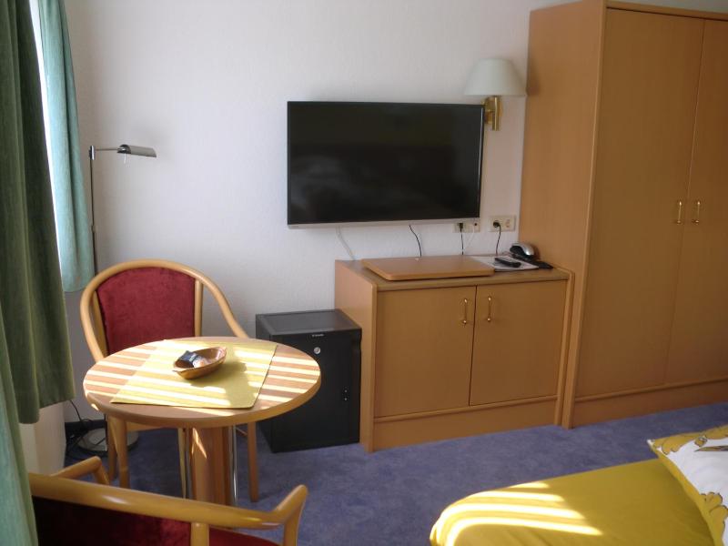 Double Room image 2