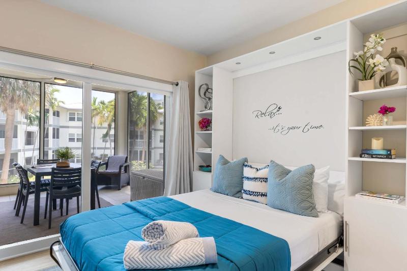 Tamarind Bay 3BD on Seven Mile Beach - image 2