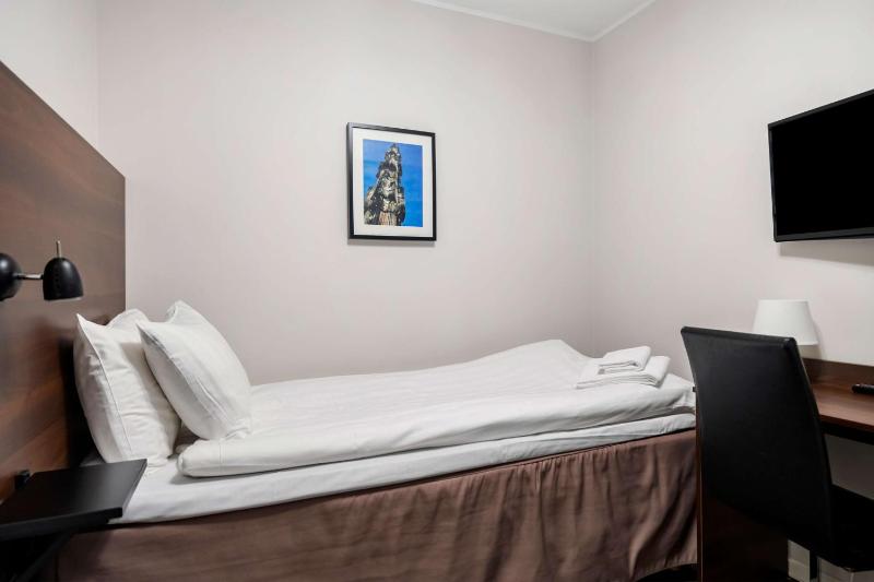 Economy Single Room image 4