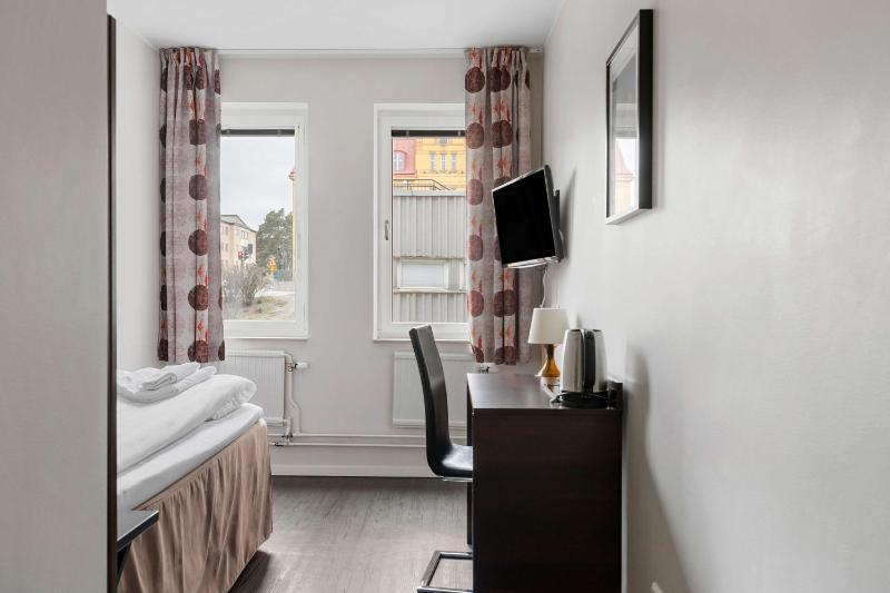 Standard Single Room image 1