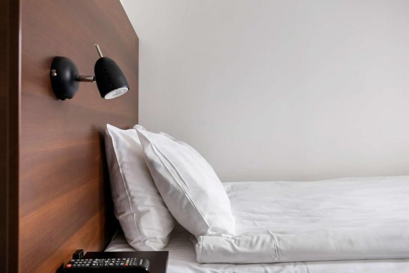 Standard Single Room image 3