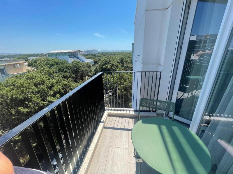 White tower residence - image 8