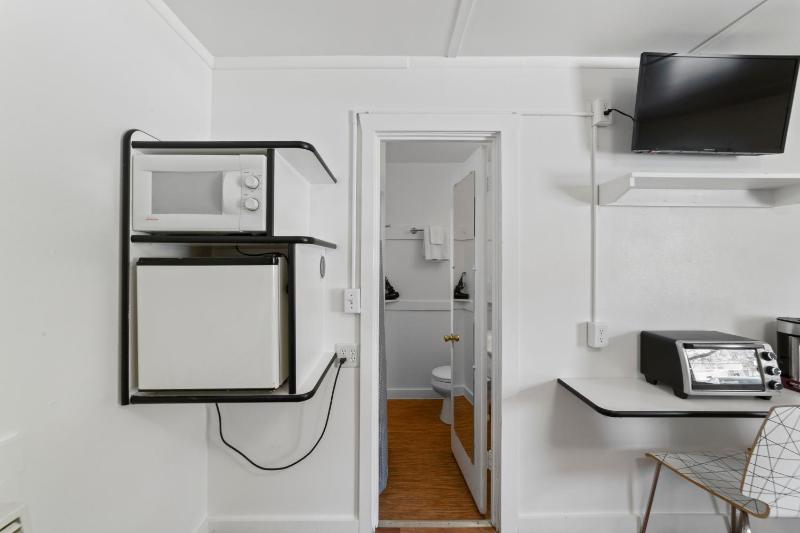 Atomic Short-Term Rentals - image 30
