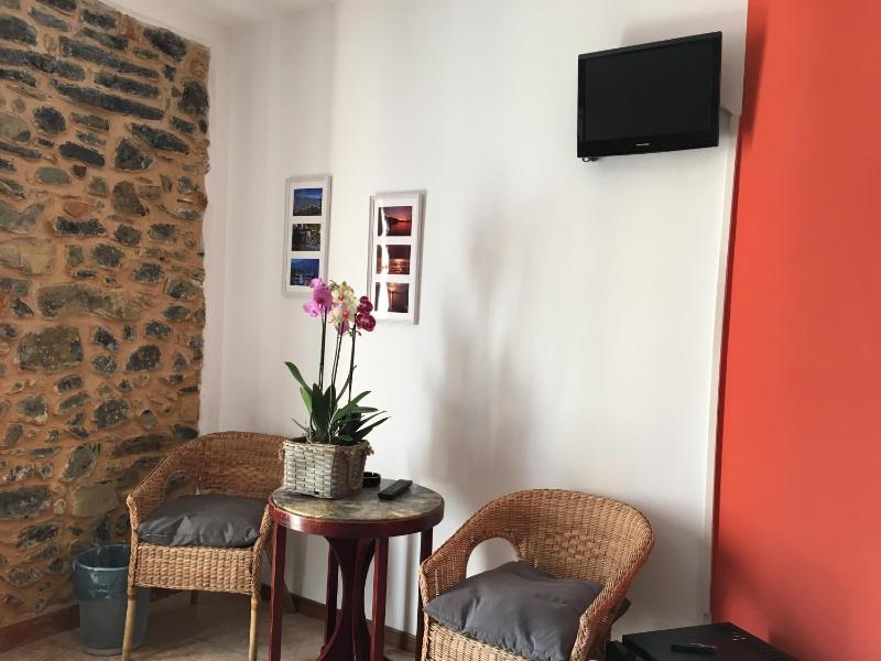 Standard Double Room with Lake View image 4