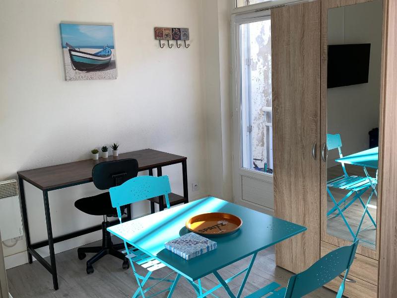 Studio 2 personnes accès direct plage - FR-1-197-624 - image 6