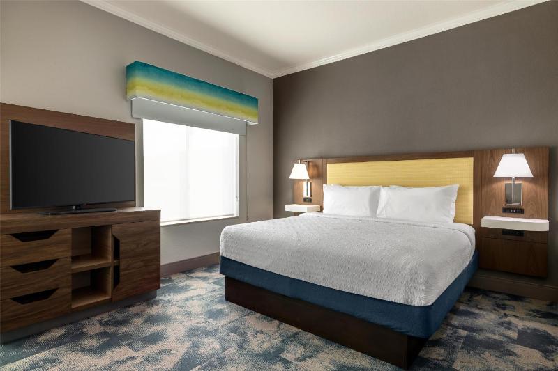 Hampton Inn & Suites Galveston - image 5