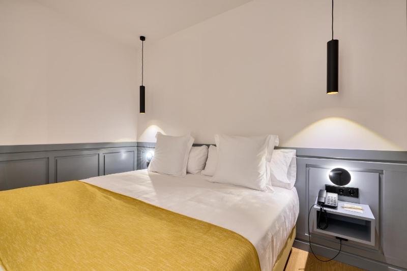 Double Room image 2